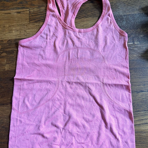 lulu lemon swifty tank size 6 - Picture 4 of 5